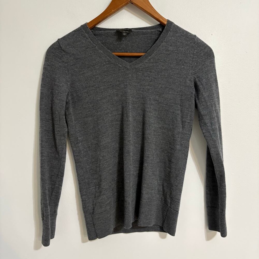 Talbots Pure Merino Woll Women's XS Gray Cardigam V Neck Sweater
